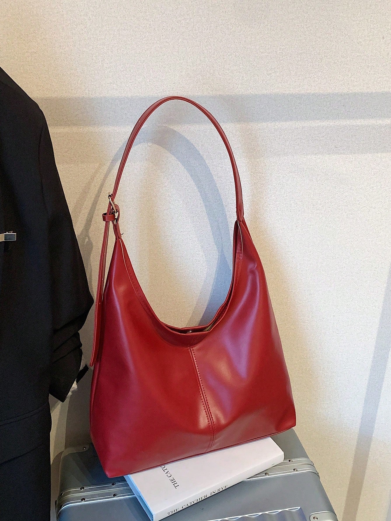 Large Capacity Shoulder Tote Bag For Women, Fashion Design & High-Quality Material
