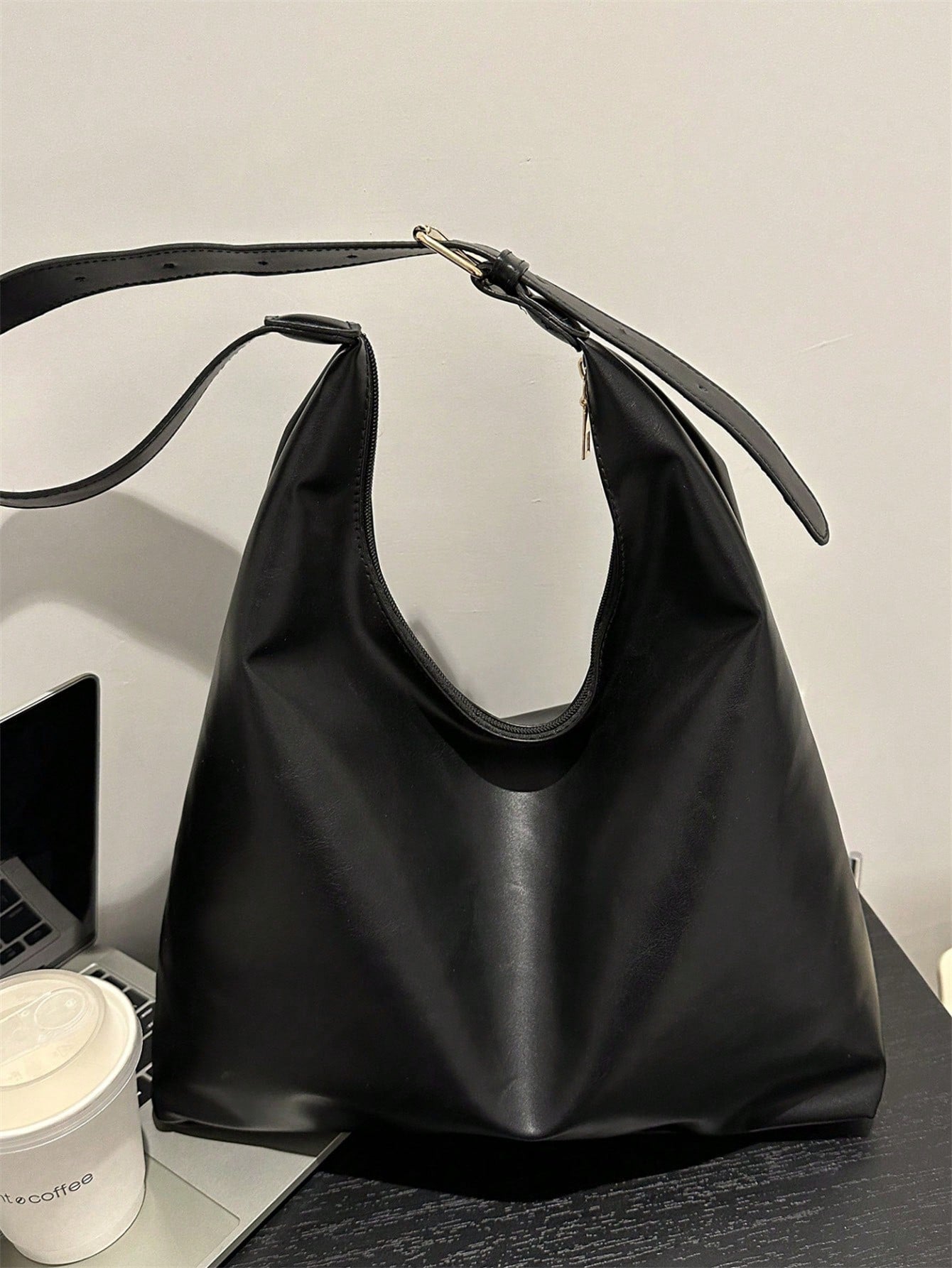 Large Capacity Shoulder Tote Bag For Women, Fashion Design & High-Quality Material