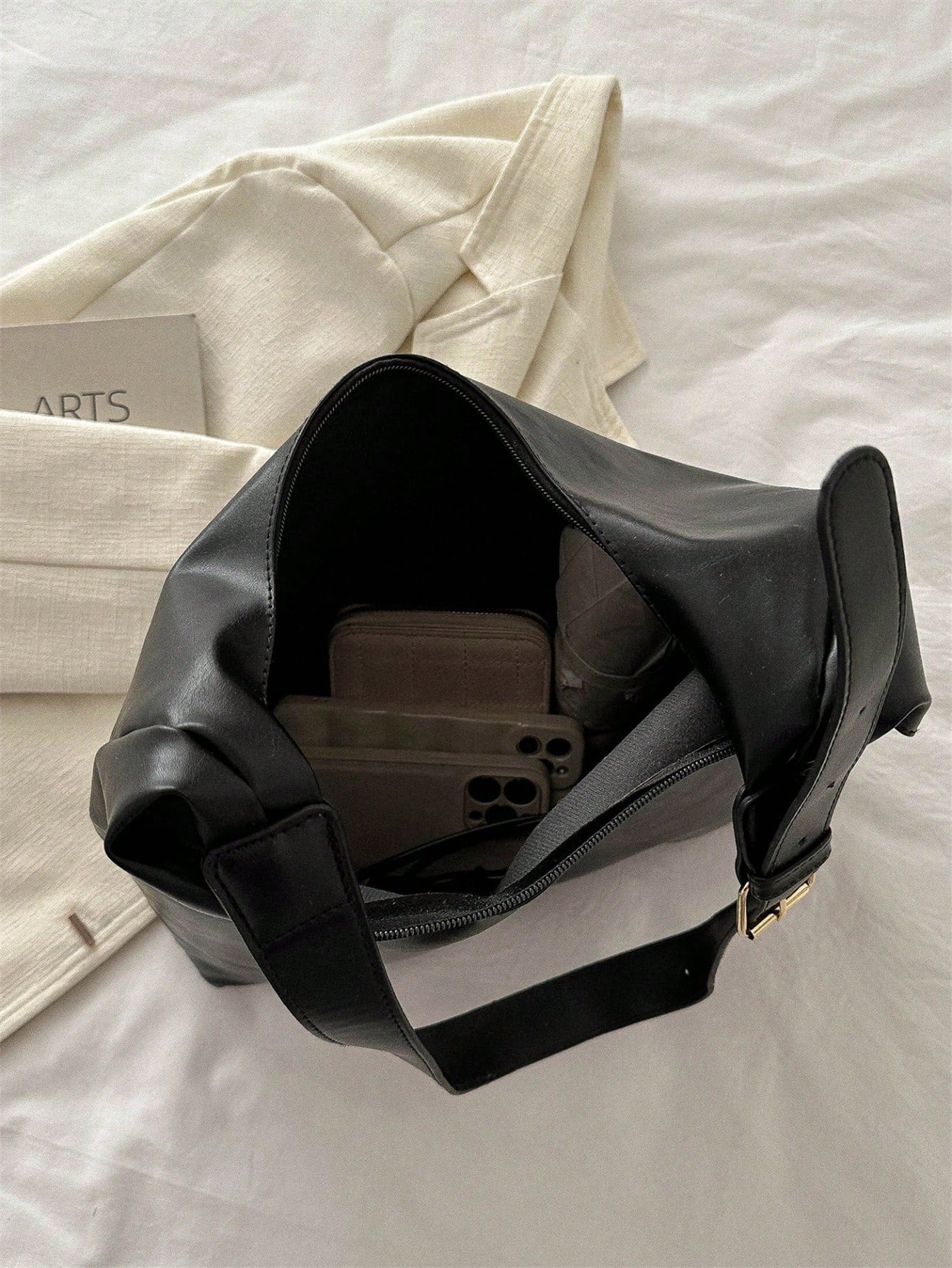 Large Capacity Shoulder Tote Bag For Women, Fashion Design & High-Quality Material