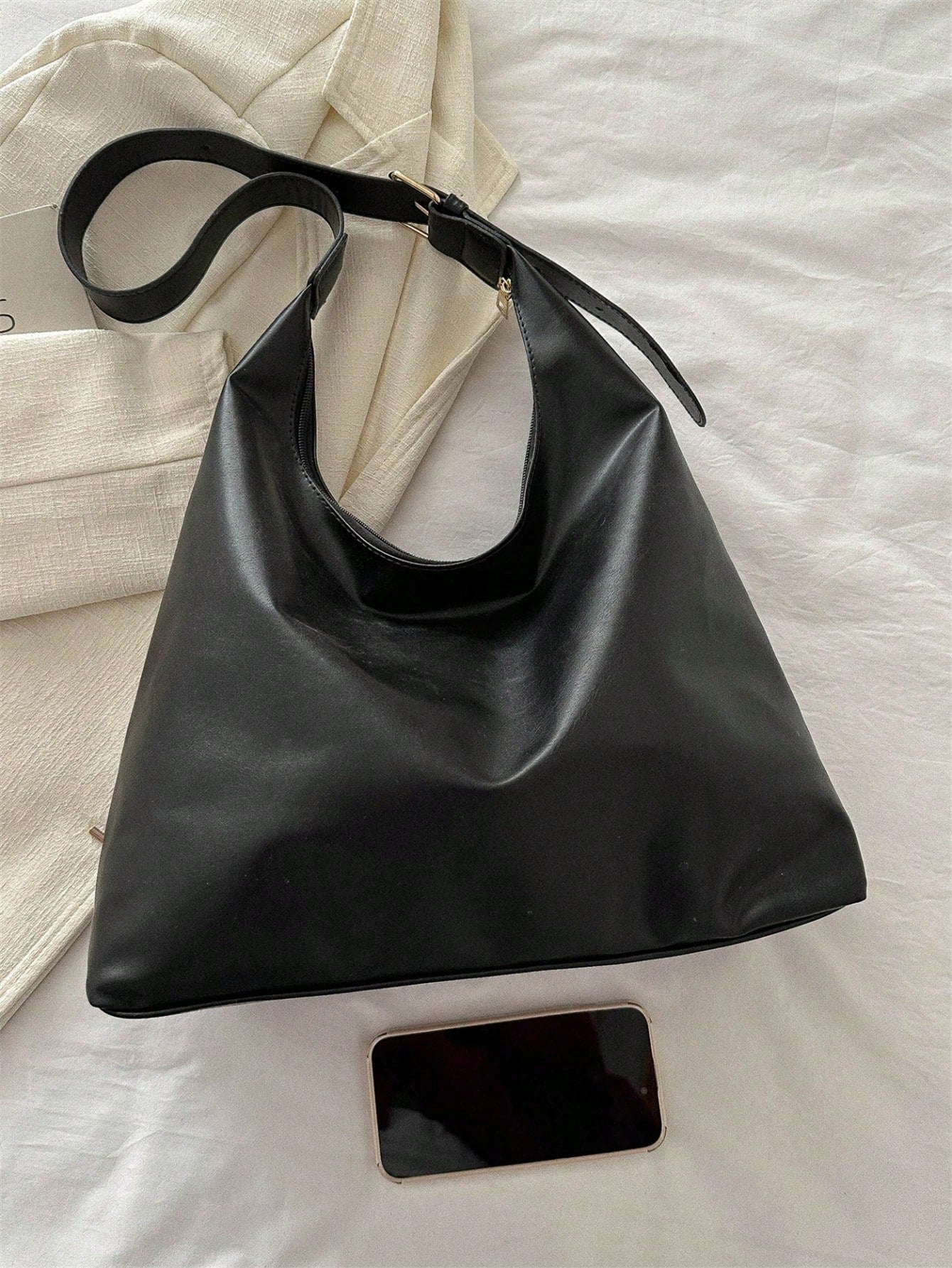 Large Capacity Shoulder Tote Bag For Women, Fashion Design & High-Quality Material